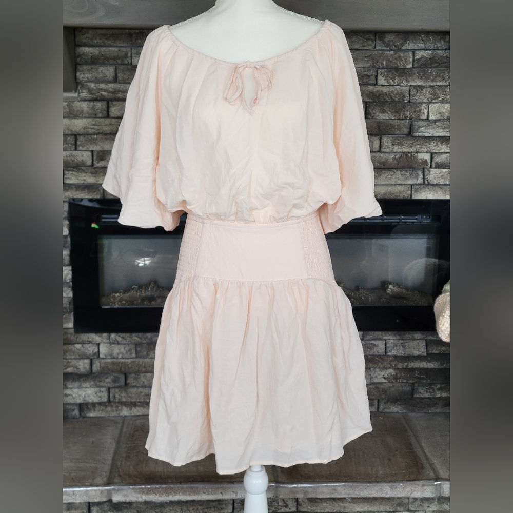 NWT entro Pale Pink/Peach Knee-length Dress Size L Peasant Style Balloon Sleeve